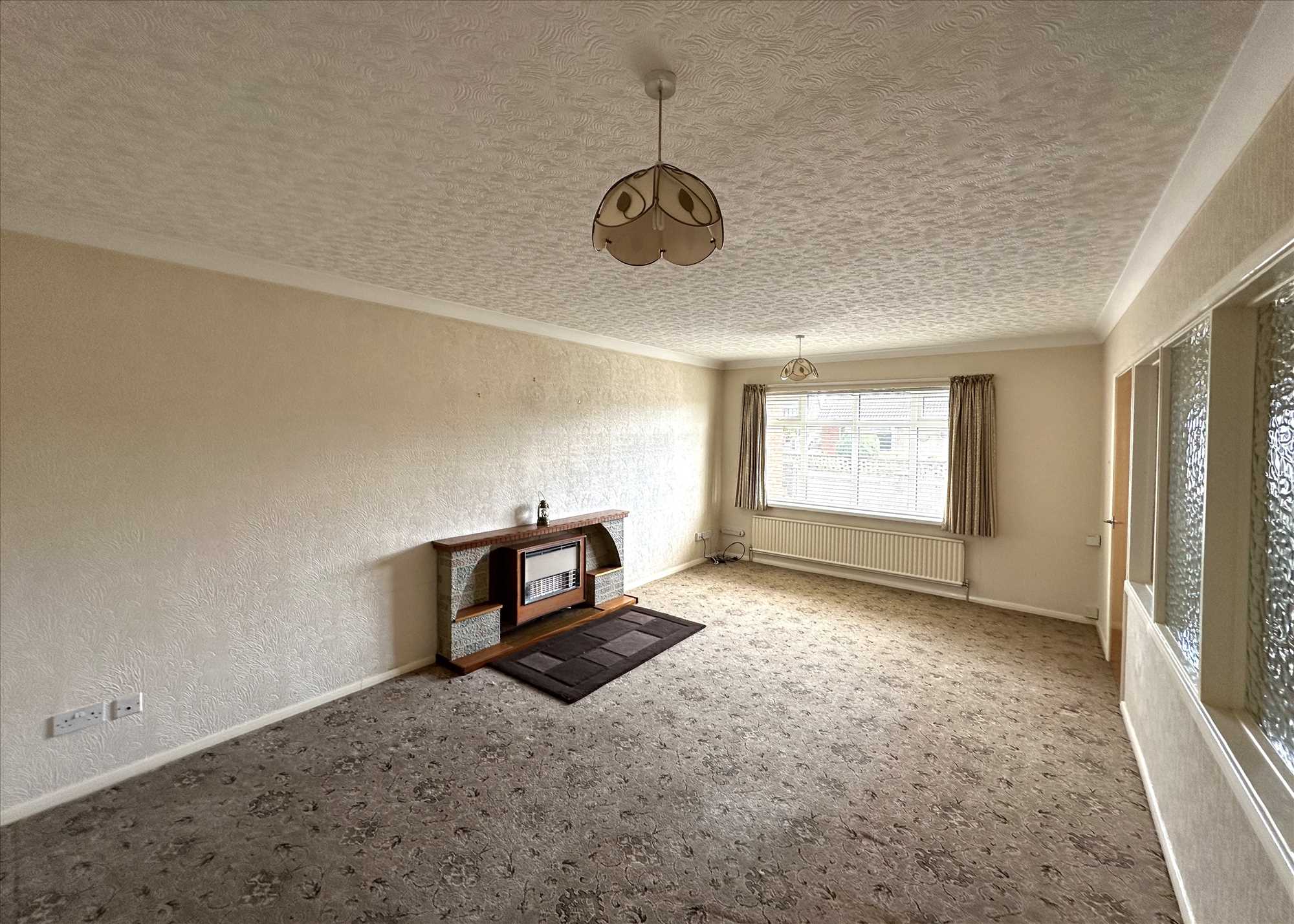 St. Augustine Crescent - Picture 3