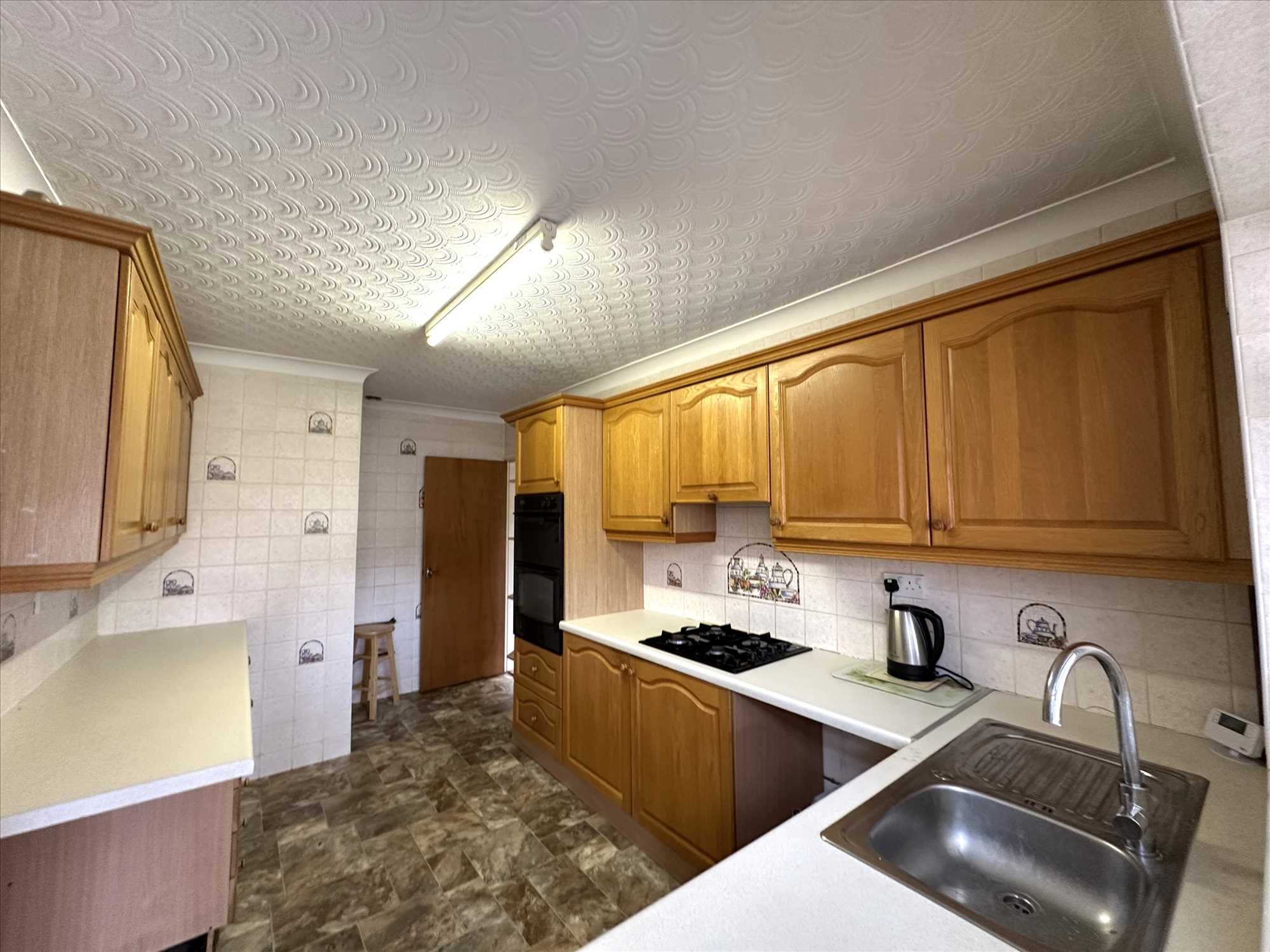 St. Augustine Crescent - Picture 8