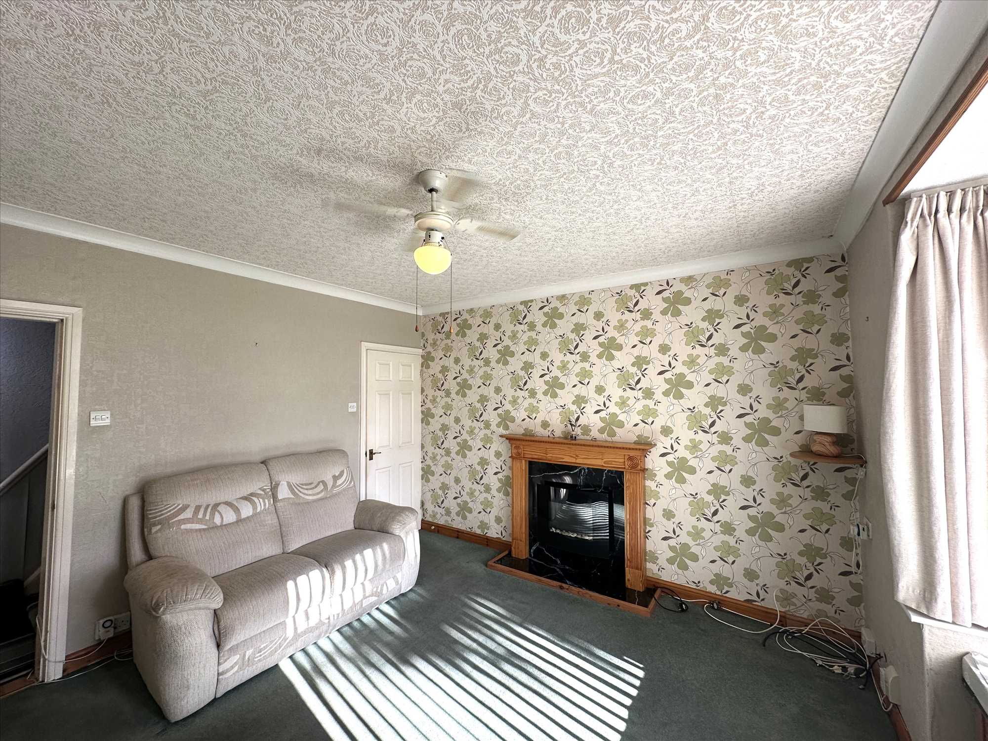 Queensway - Picture 3