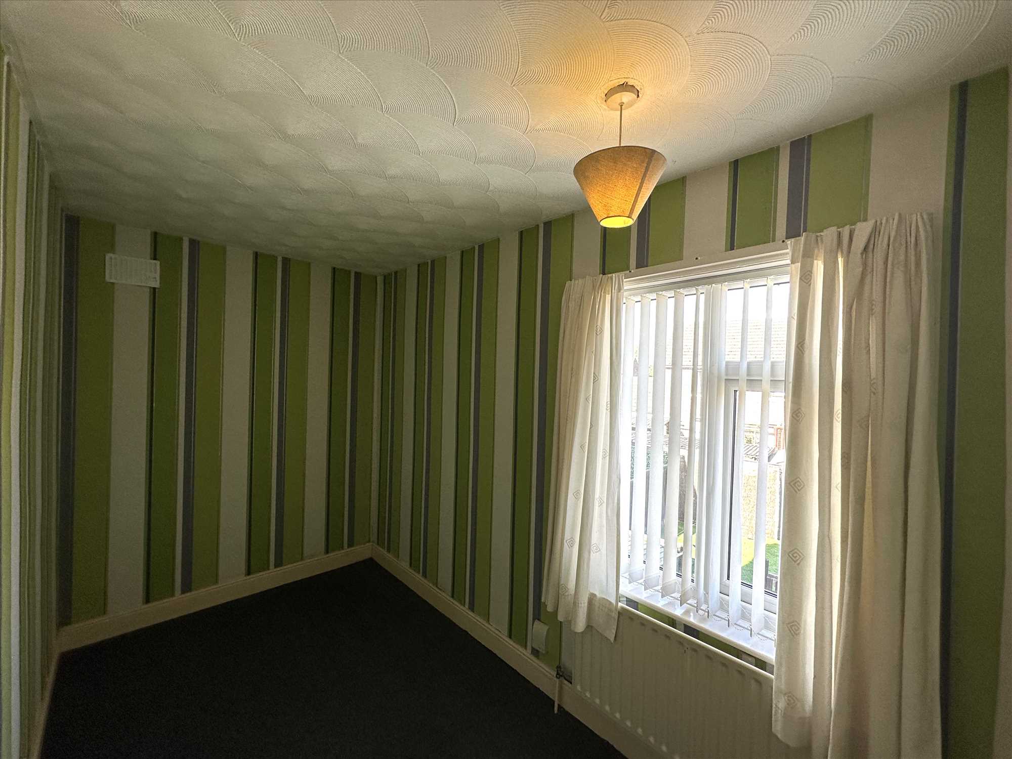 Queensway - Picture 9