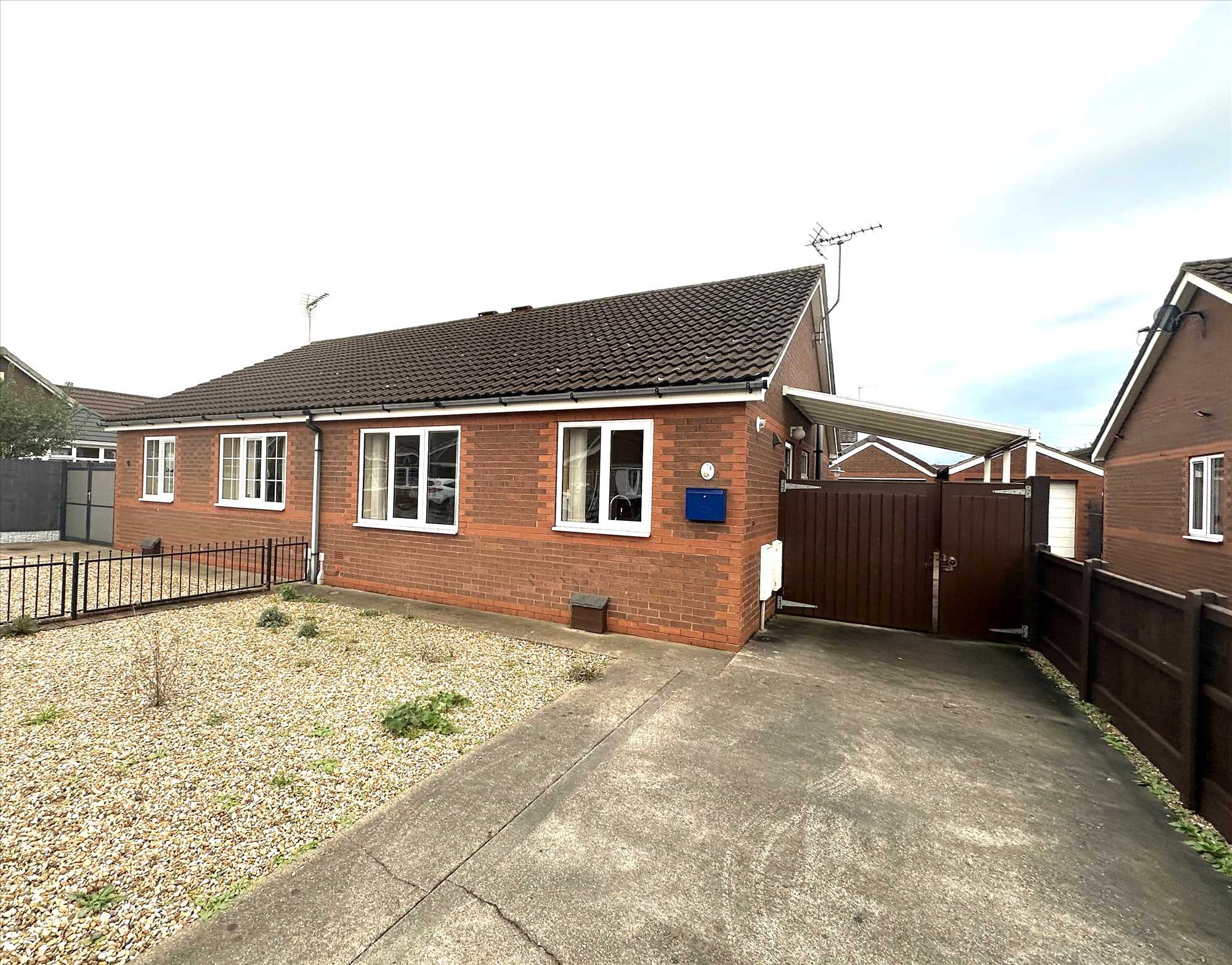 Glanford Way - Picture 1