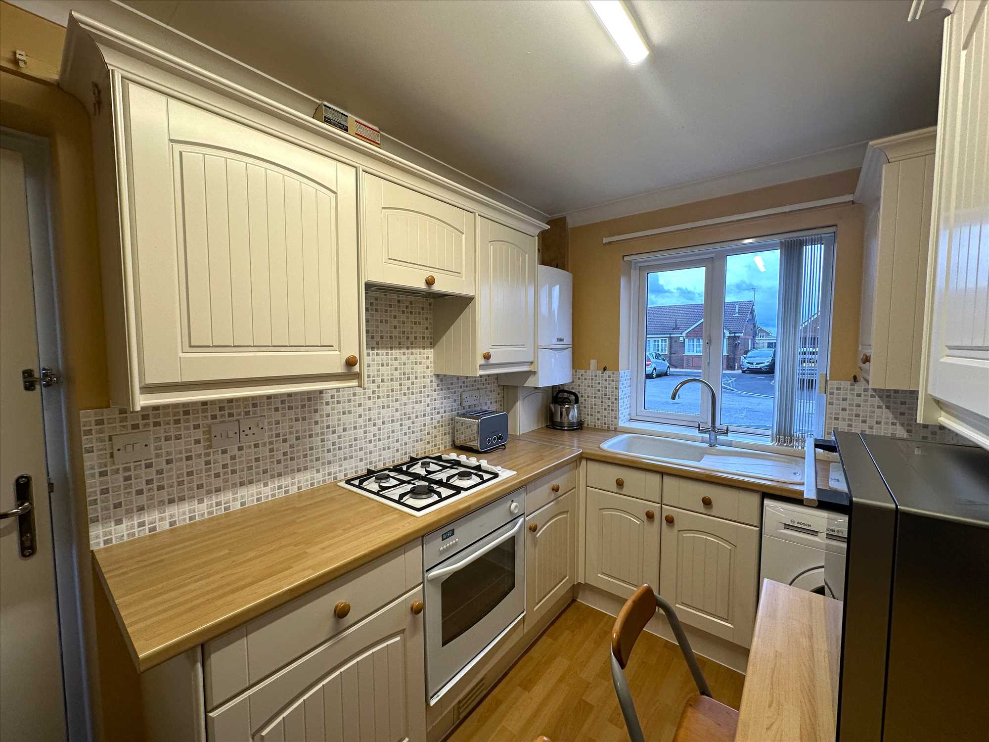 Glanford Way - Picture 6